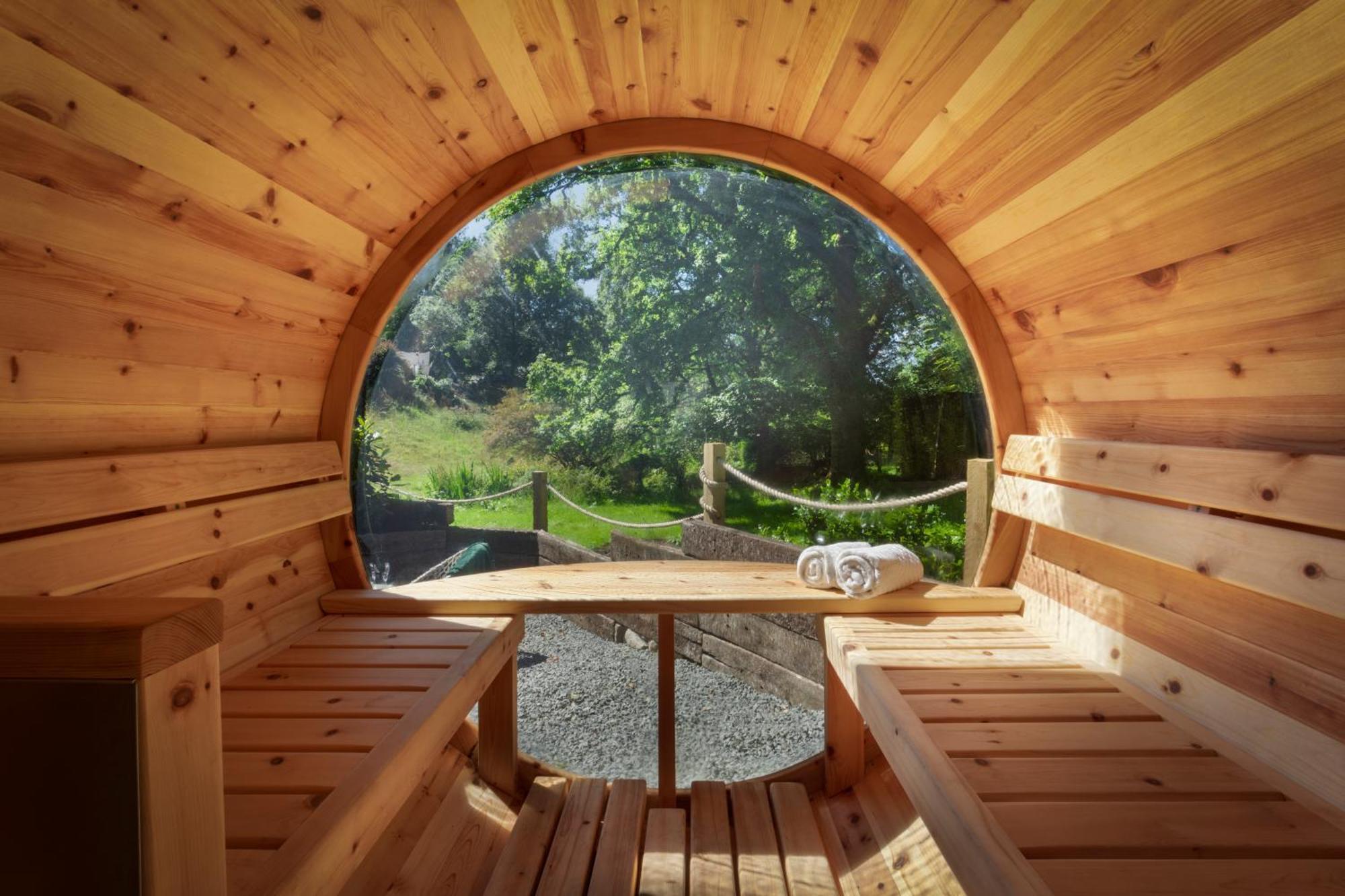 Hotel Aphrodites Group - Luxury Hot Tub In District! Bowness-on-Windermere