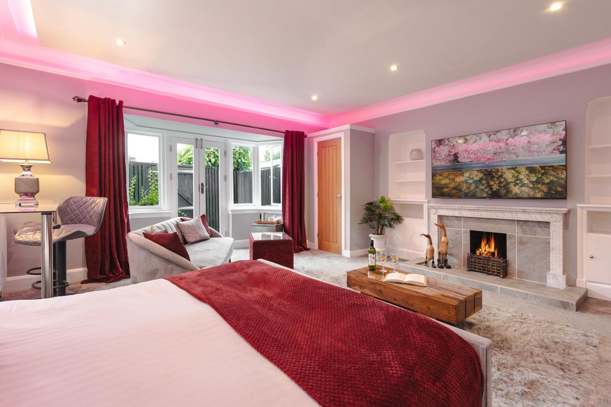 Aphrodites Group - Luxury Hot Tub In District! 5* Bowness-on-Windermere